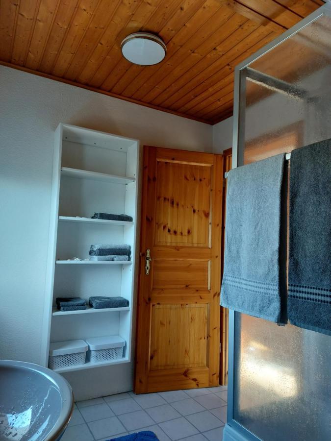 Dachgeschosswohnung Mit Burgblick In Kues Bernkastel-Kues Eksteriør bilde